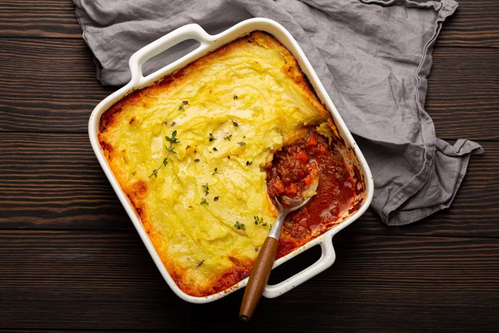 Steak and Gravy Pie Tray
